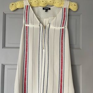 XS sleeveless blouse